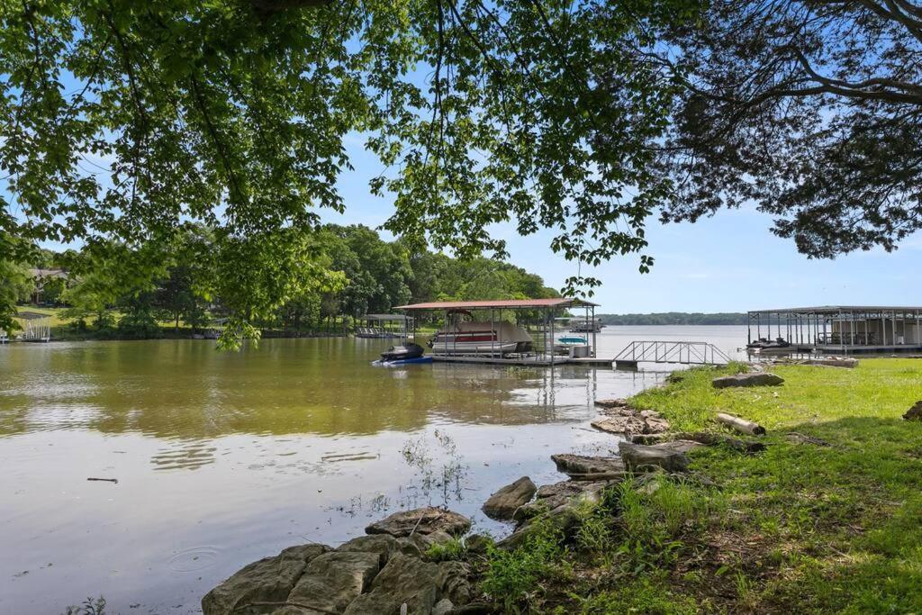 Heavenly Lakefront Six Bedroom Hideaway Хендерсънвил Екстериор снимка